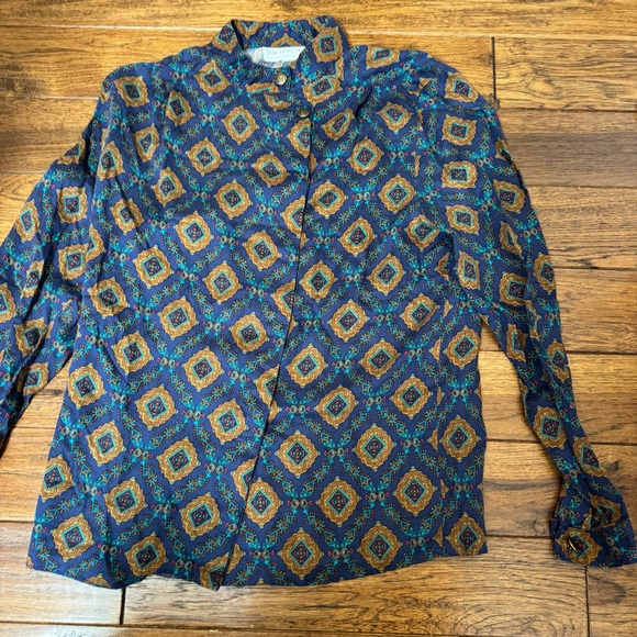 Vintage Tops - Geometric Vintage High-Neck Button Up Shirt